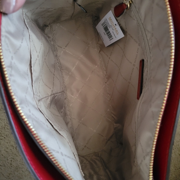 Michael kors Ellis Satchel - Picture 3 of 5